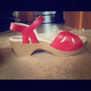 Dansko Summer sandals red size 41